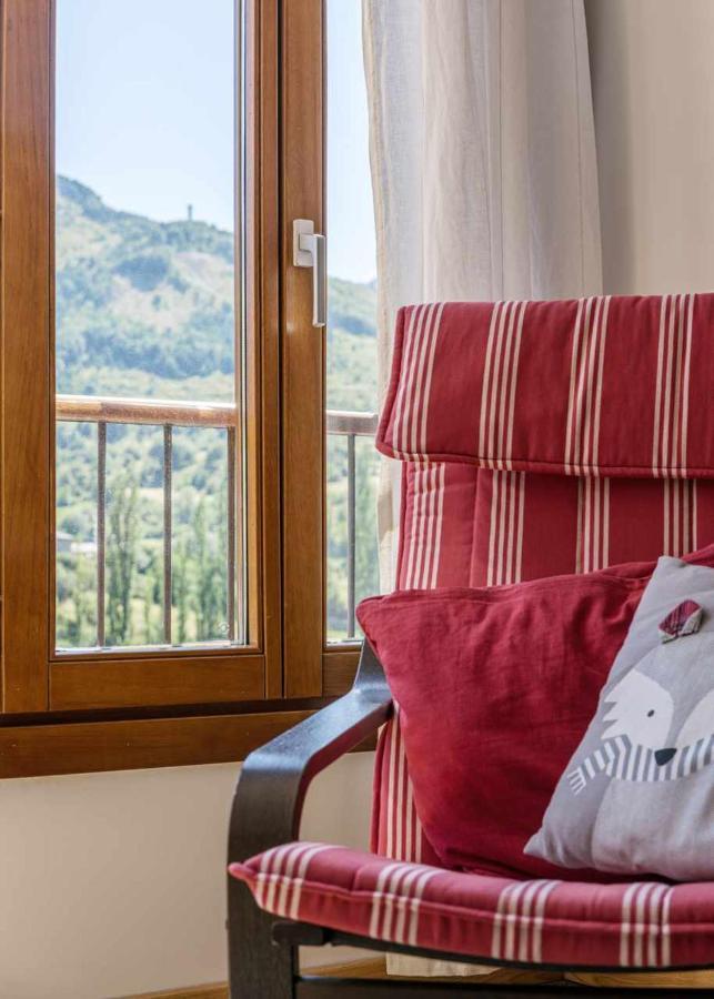 El Balcon Familiar Del Pacino Appartement Sallent de Gállego Buitenkant foto